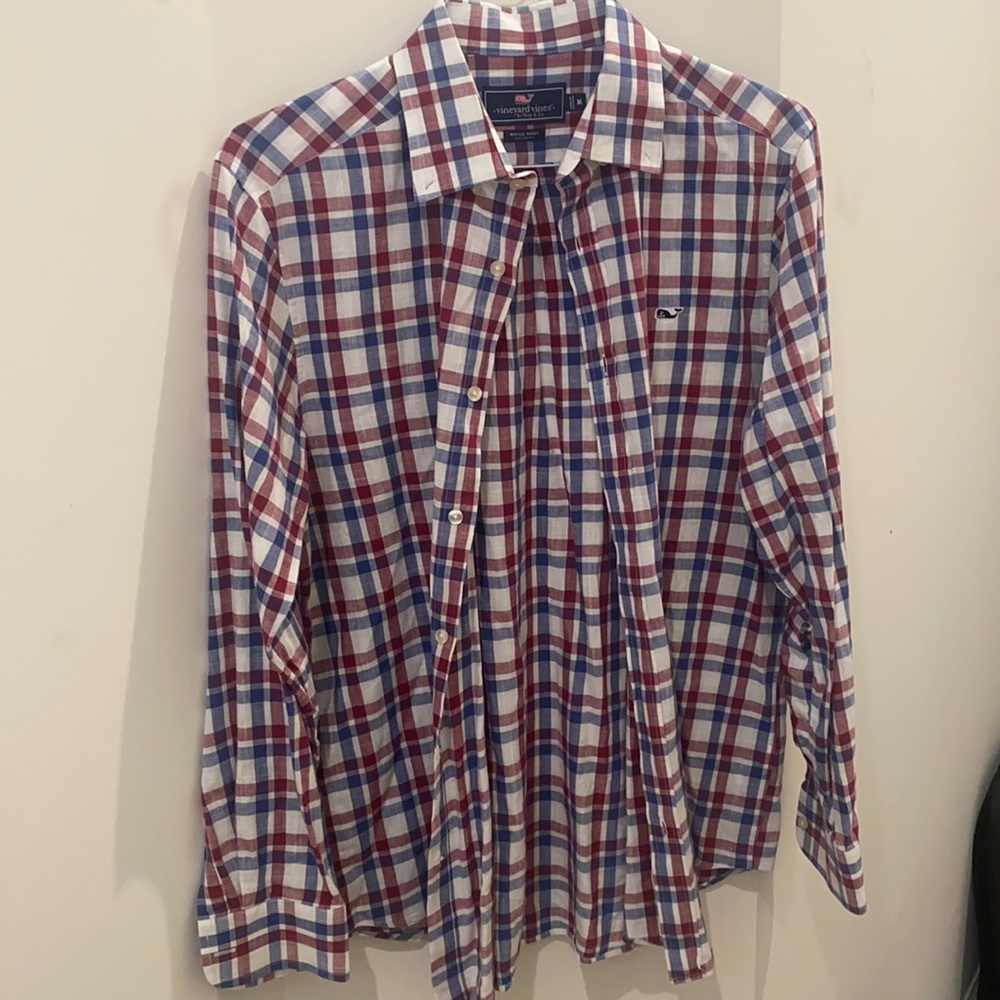 Men’s plaid Vineyard Vines button down